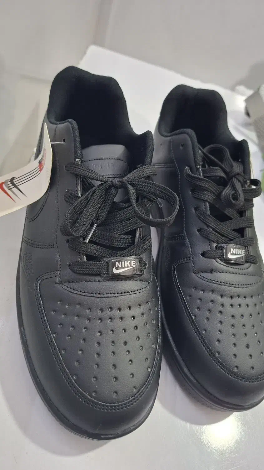 کفش کتونی نو و تمیز|کیف، کفش، کمربند|آبدانان, |دیوار