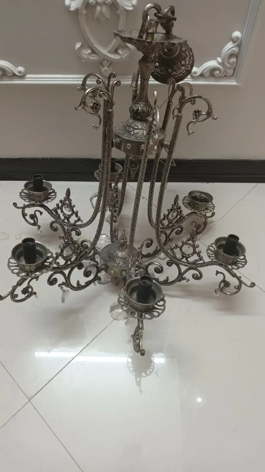 لوستر|لوستر و چراغ آویز|اندیشه, اندیشه فاز ۴|دیوار