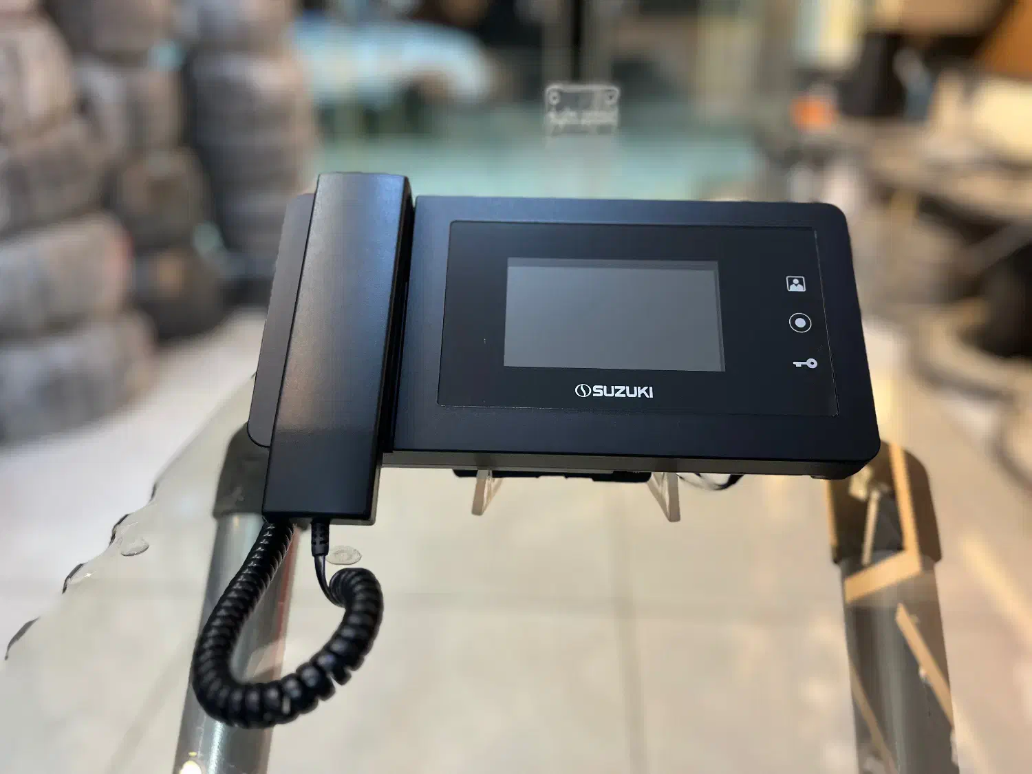 آیفون های صوتی و تصویری با قیمت مناسب|صوتی و تصویری|اصفهان, گرکان|دیوار