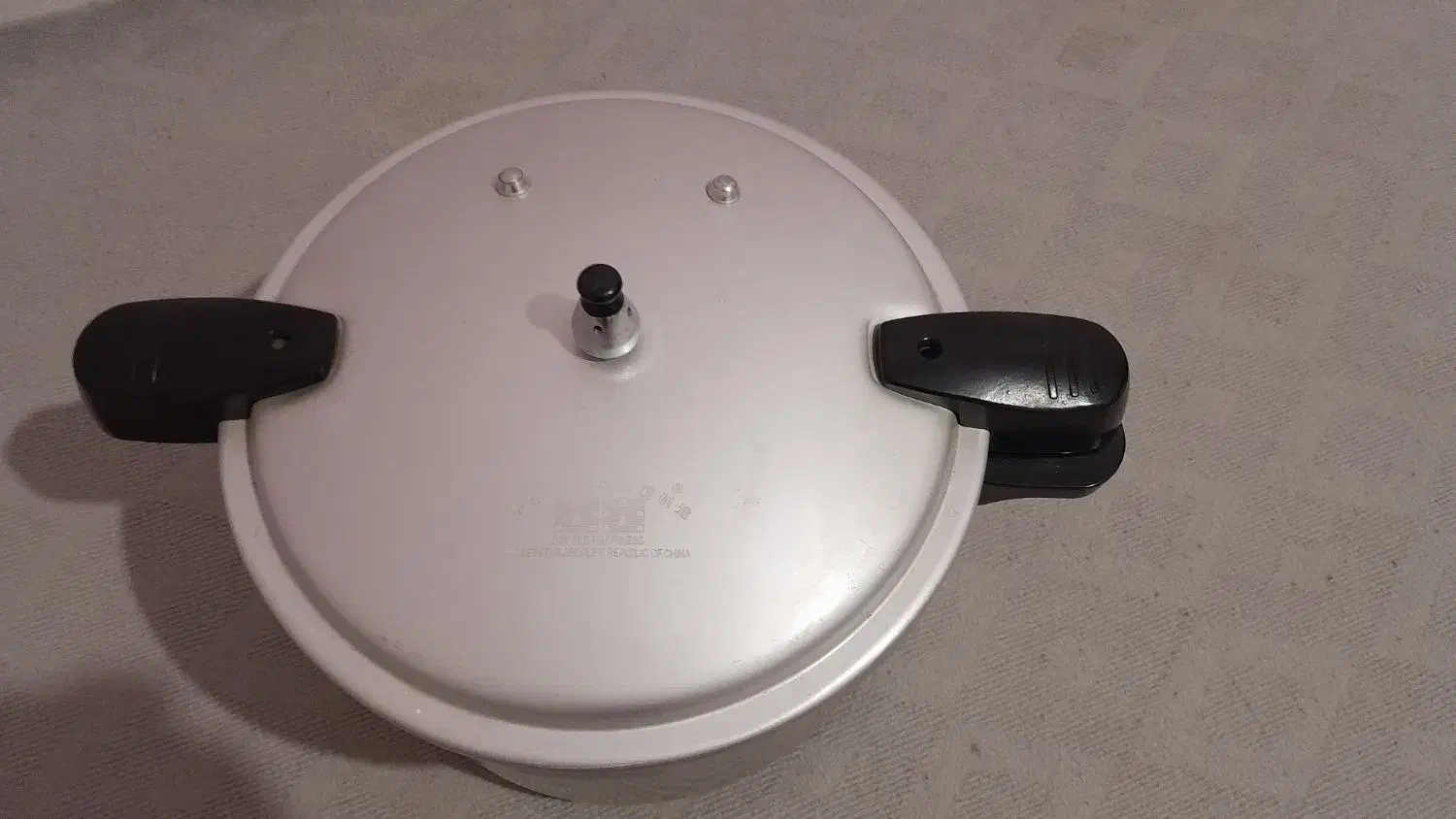 زودپز بزرگ|ظروف پخت‌وپز|ایلام, |دیوار