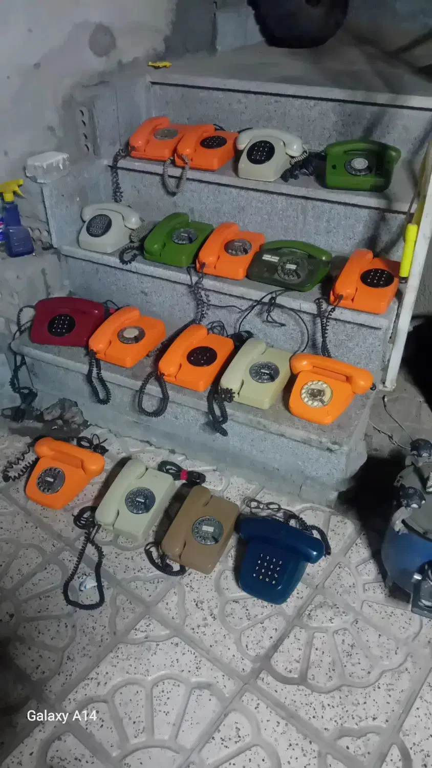 تلفن قدیمی عتیقه|تلفن رومیزی|مشهد, بلال|دیوار