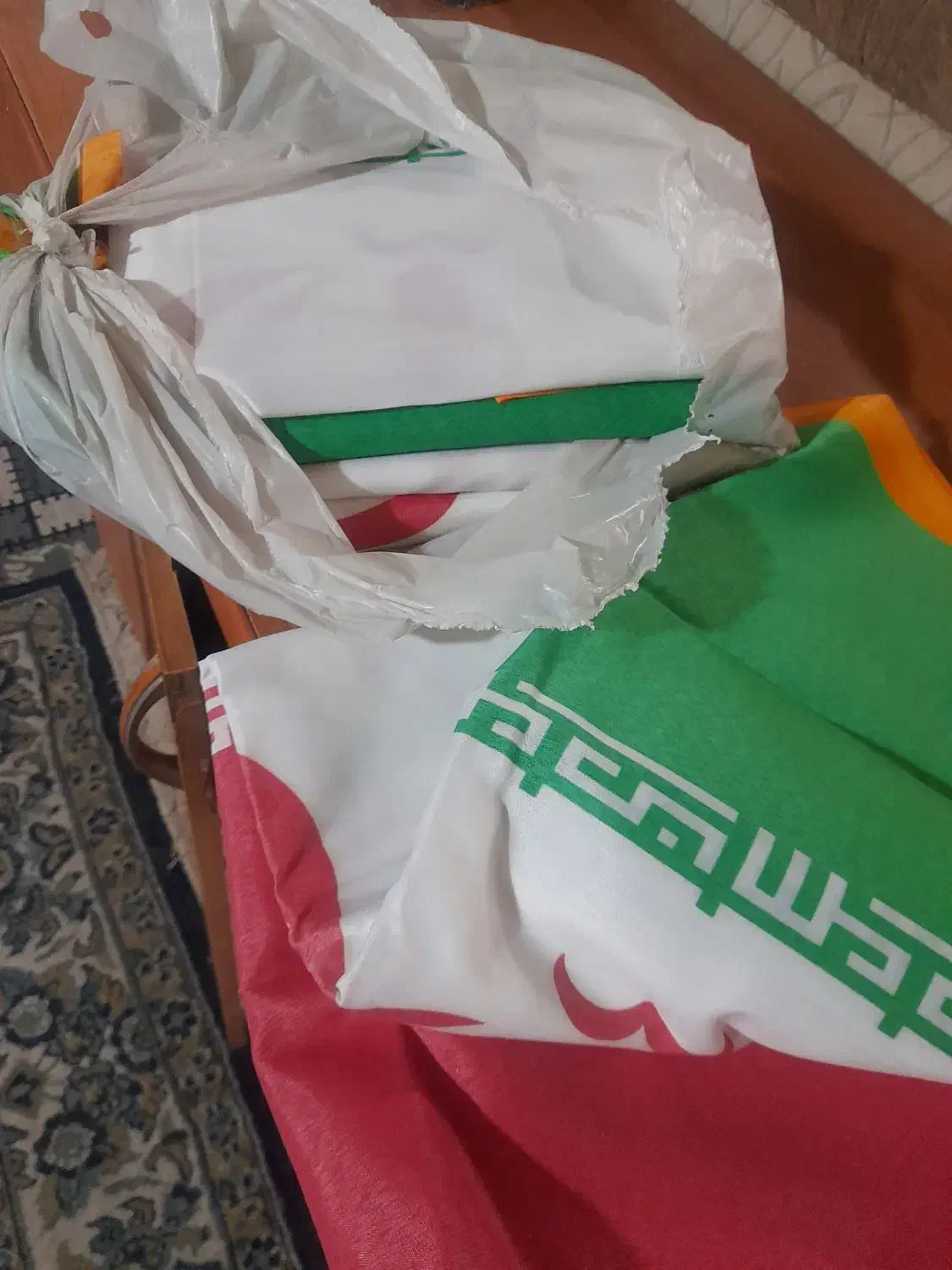 پرچم نو موجود|گردهمایی و همایش|مشهد, امامیه (شهرک غرب)|دیوار