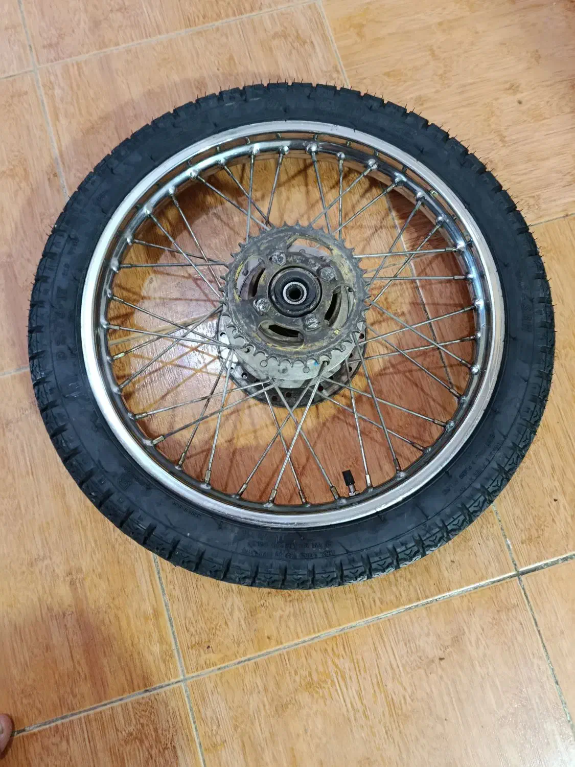 وسیله پراید و چرخ عقب موتور سیکلت کامل در حد نو|قطعات یدکی و لوازم جانبی|دزفول, |دیوار