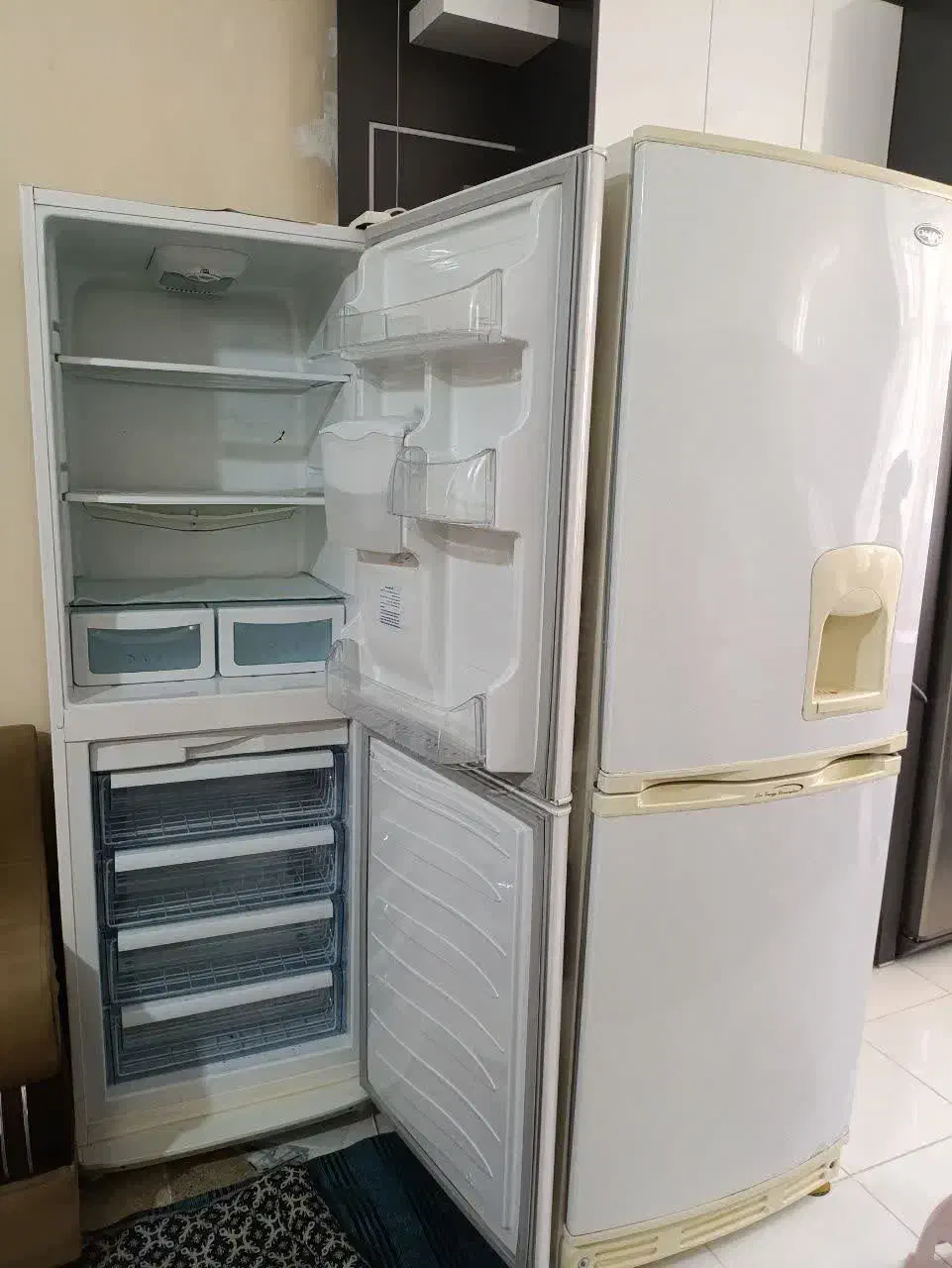 دو عدد یخچال دونار و جنرال استیل|یخچال و فریزر|نظرآباد, نظرآباد|دیوار