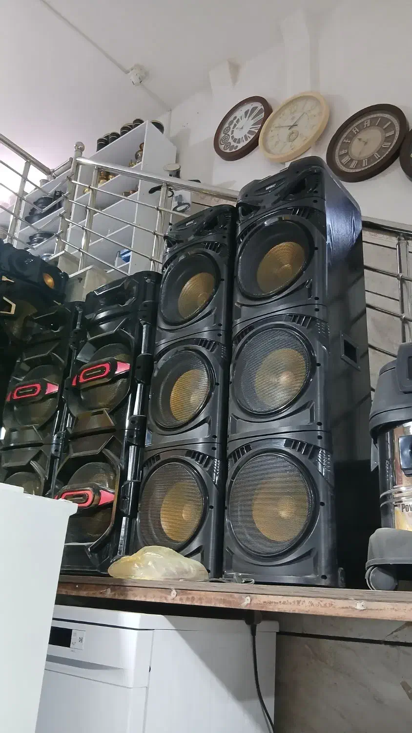 اسپیکر|سیستم صوتی خانگی|سبزوار, قلعه‌نو دهزار|دیوار