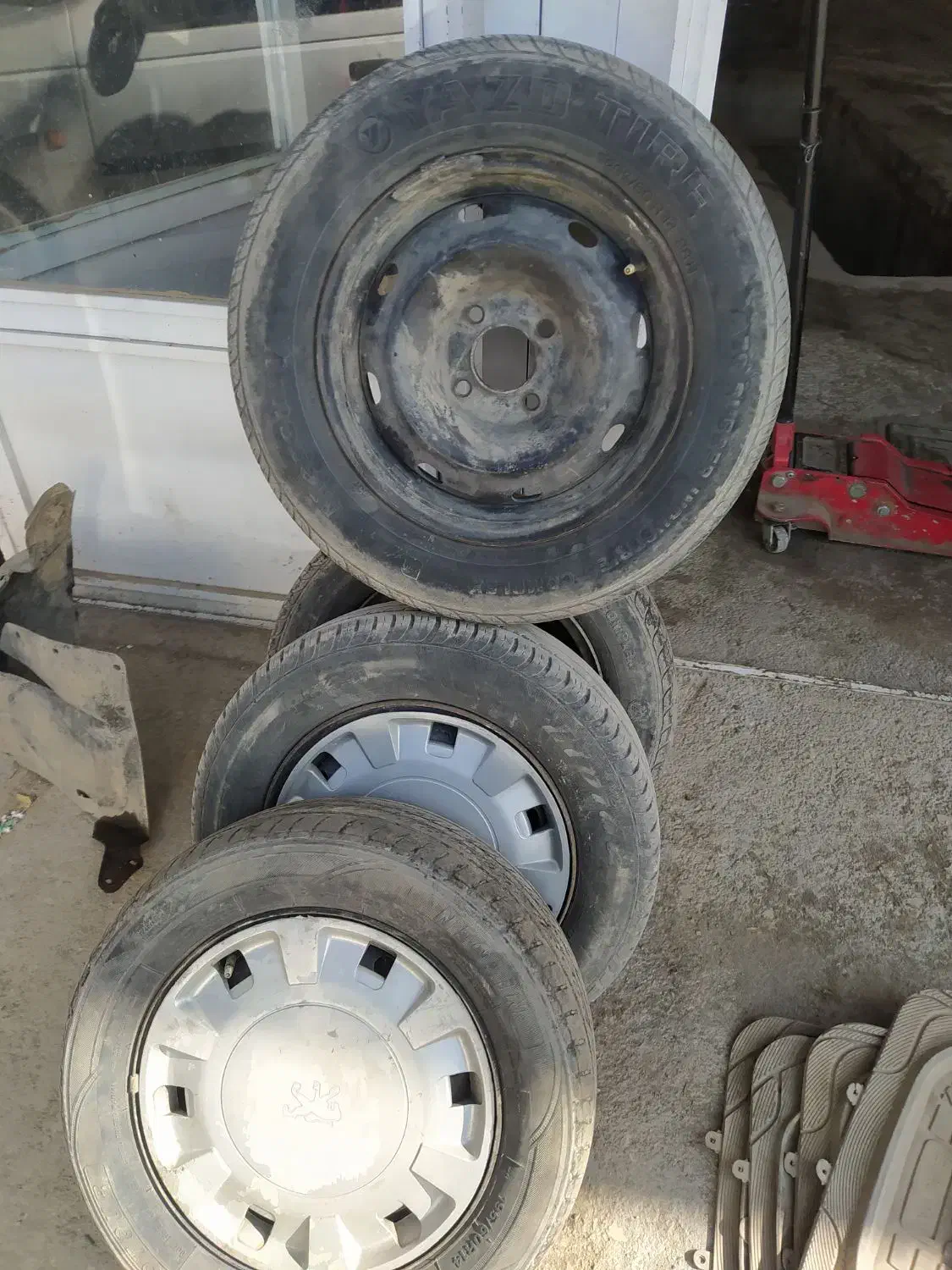 لاستیک پژو|قطعات یدکی و لوازم جانبی|کبودرآهنگ, |دیوار