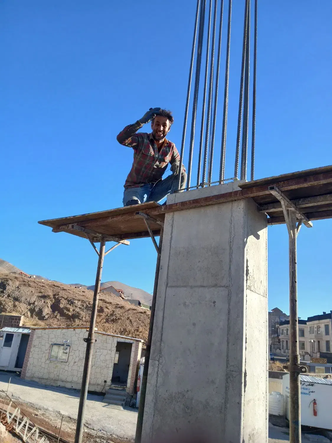 کارگر المتر بند ۱۳۰۰تا ۱۸۰۰|استخدام معماری، عمران و ساختمانی|پردیس, فاز ۳|دیوار