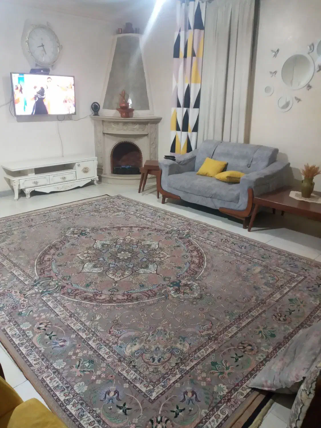 اجاره آپارتمان مبله هم خونه هم خانه فقط خانم|اجارهٔ آپارتمان|پاکدشت, حصار امیر|دیوار