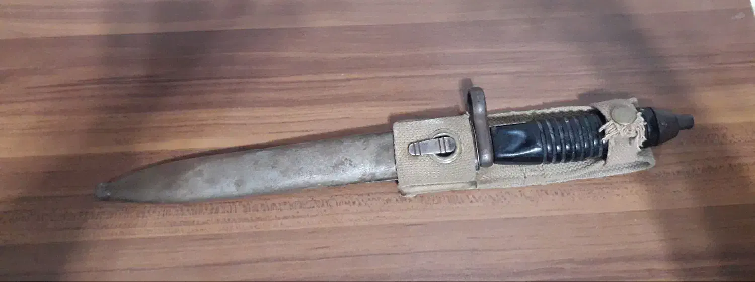 کارد سنگری|کلکسیون اشیاء عتیقه|داران, |دیوار