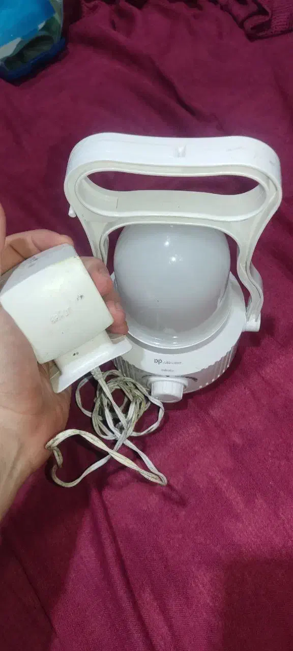 حراج چراغ نور افکن سالم و سلامت|لامپ و چراغ|صومعه‌سرا, |دیوار