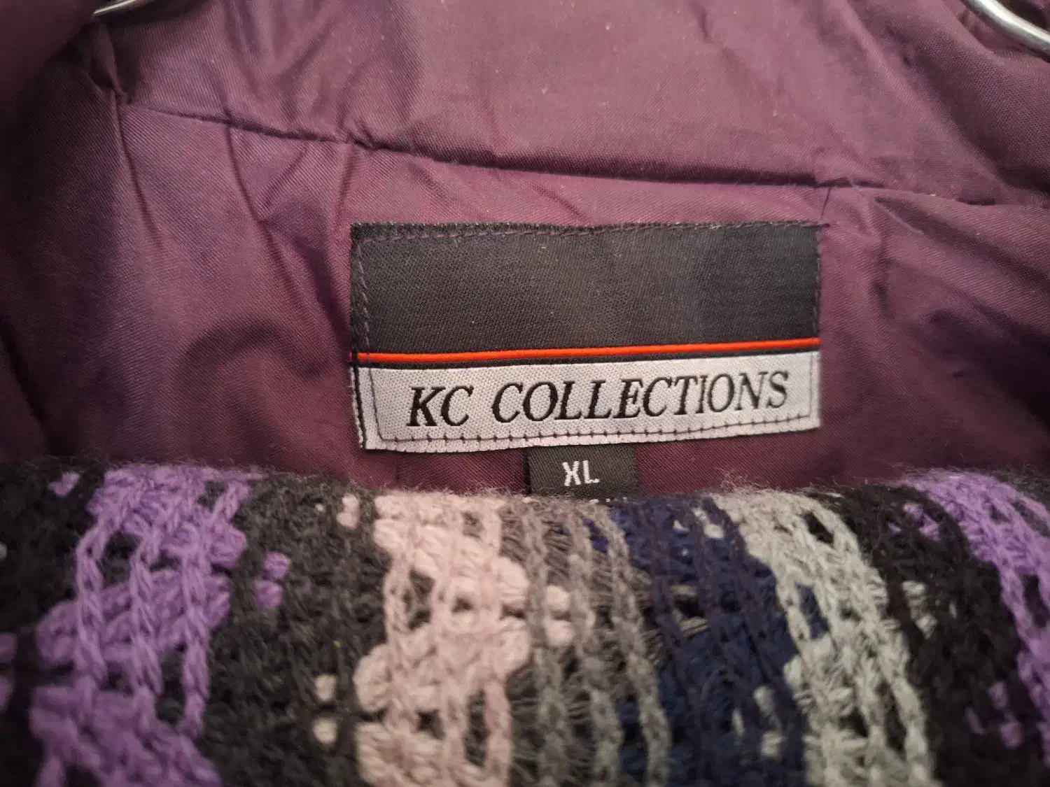 کاپشن|لباس|شیراز, دلگشا|دیوار