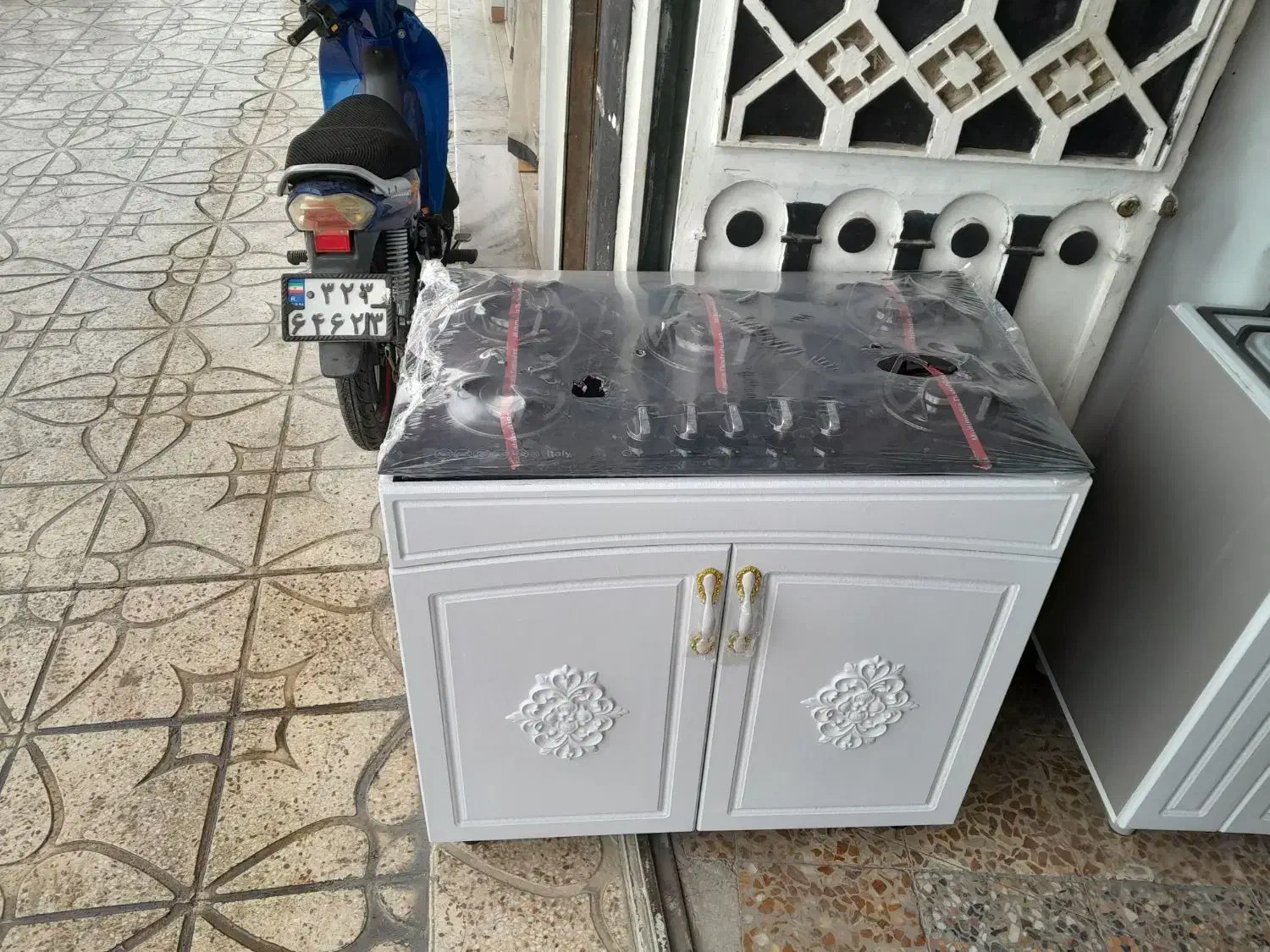 اجاق گاز ۵ شعله شیشه ای طرح‌ کابینتی|اجاق گاز و لوازم برقی پخت‌وپز|اسلام‌شهر, شهرک قائمیه|دیوار