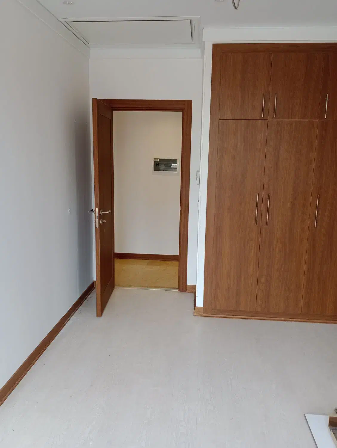 نقاشی و برقکاری ساختمان با بهترین کیفیت|خدمات پیشه و مهارت|شیروان (خراسان), |دیوار