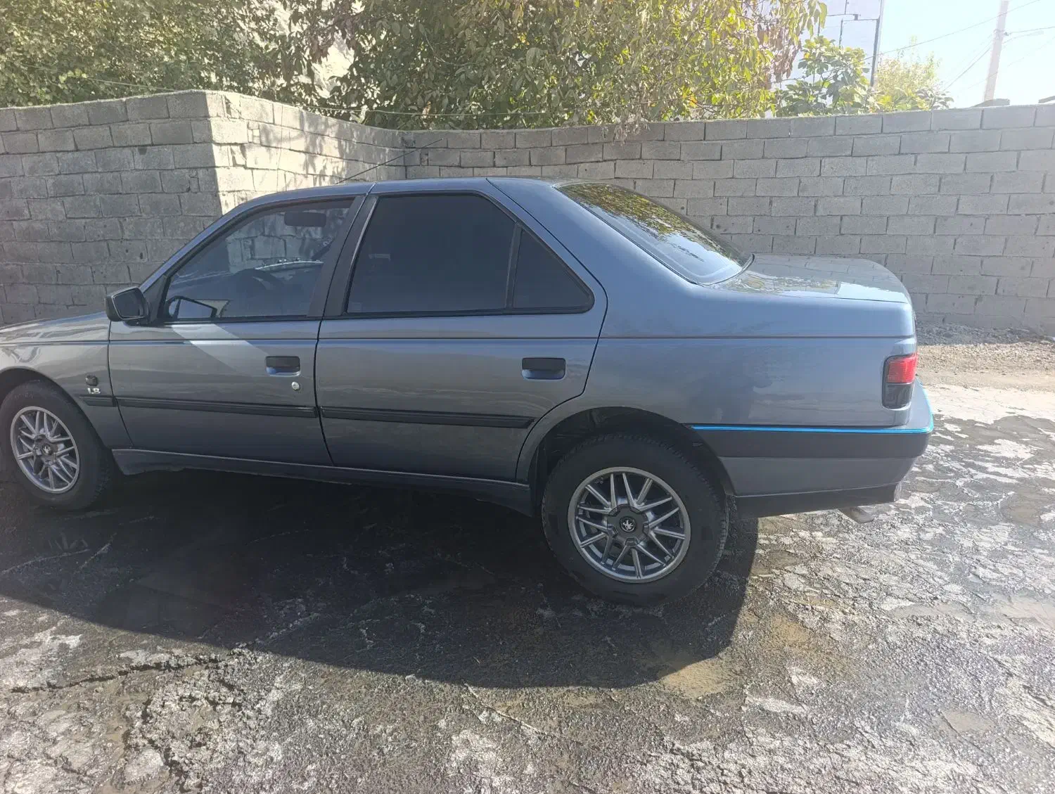 پژو 405|خودرو سواری و وانت|خرم‌آباد, |دیوار