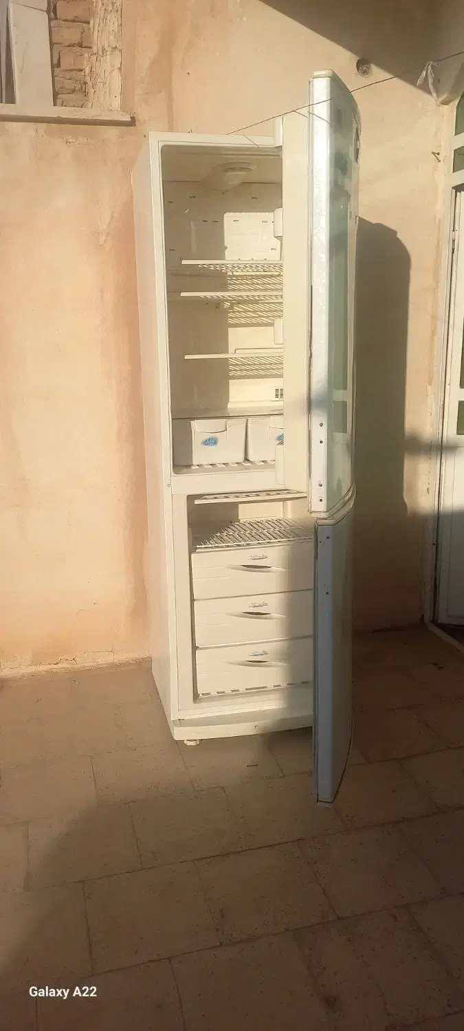 یخچال|یخچال و فریزر|بوئین زهرا, |دیوار