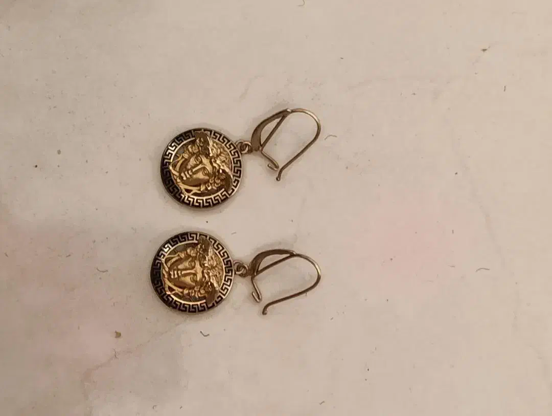 گمشده|اشیا|میانه, |دیوار