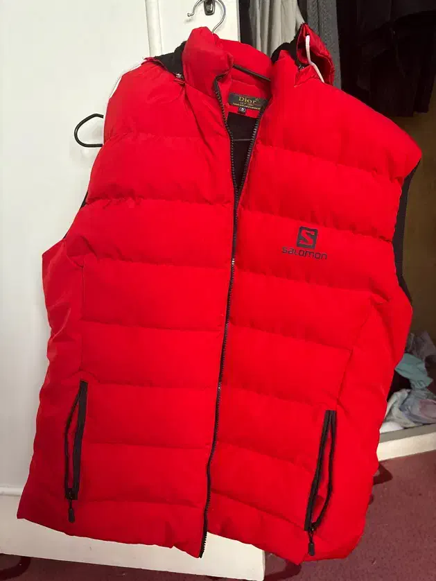 پافر|لباس|مشهد, دانشجو|دیوار