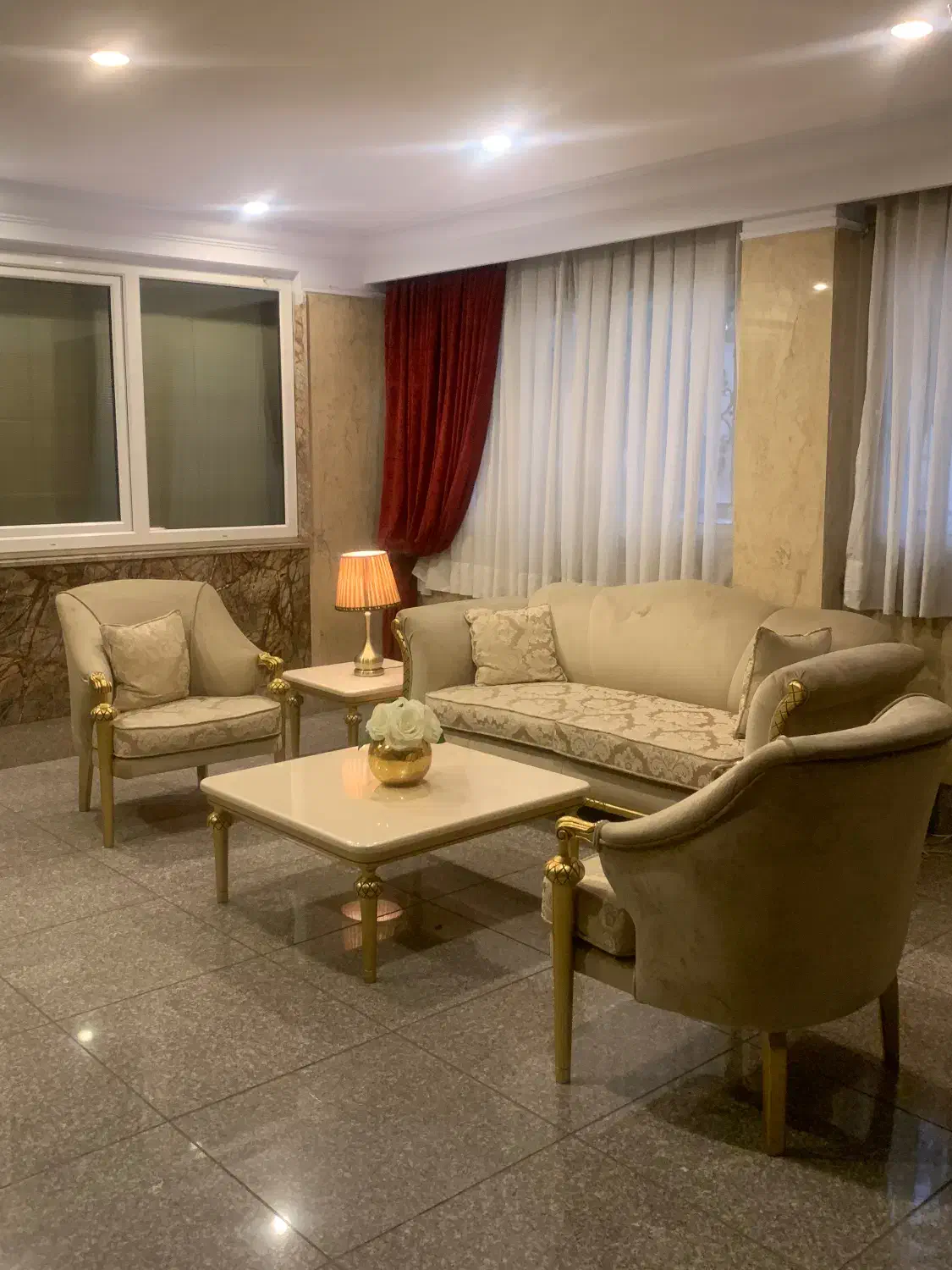 140متر ۲ خواب ،صالح حسینی ، دوتا پارکینگ