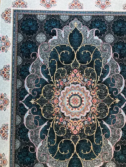 یک جفت فرش ۷۰۰تراکم ۲۱۰۰و یک جفت ۷۰۰تراکم ۲۵۵۰نخ|فرش|تربت‌حیدریه, میدان مرکزی|دیوار