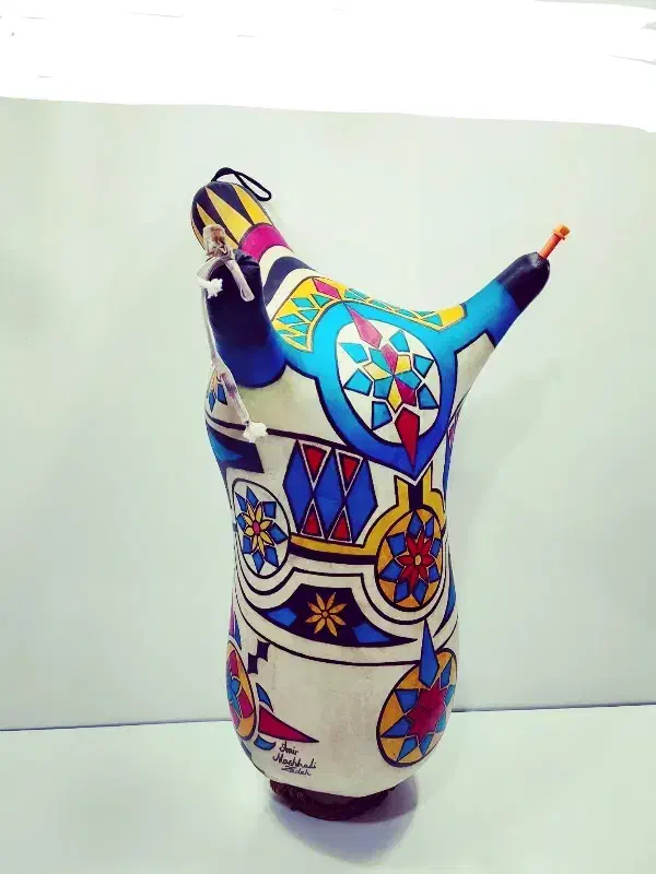 نی انبان|سازهای بادی|شیراز, تاچارا|دیوار