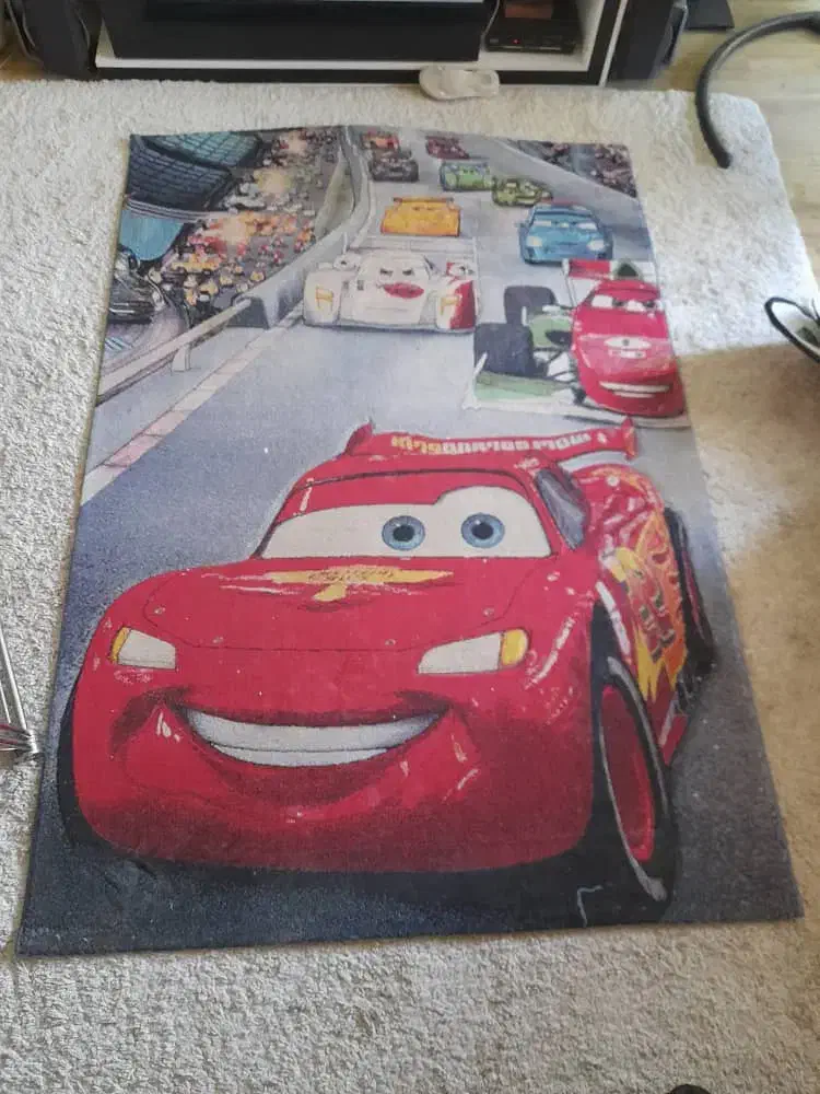 دو عدد فرش|فرش|تهران, آبشار تهران (دریاچه)|دیوار