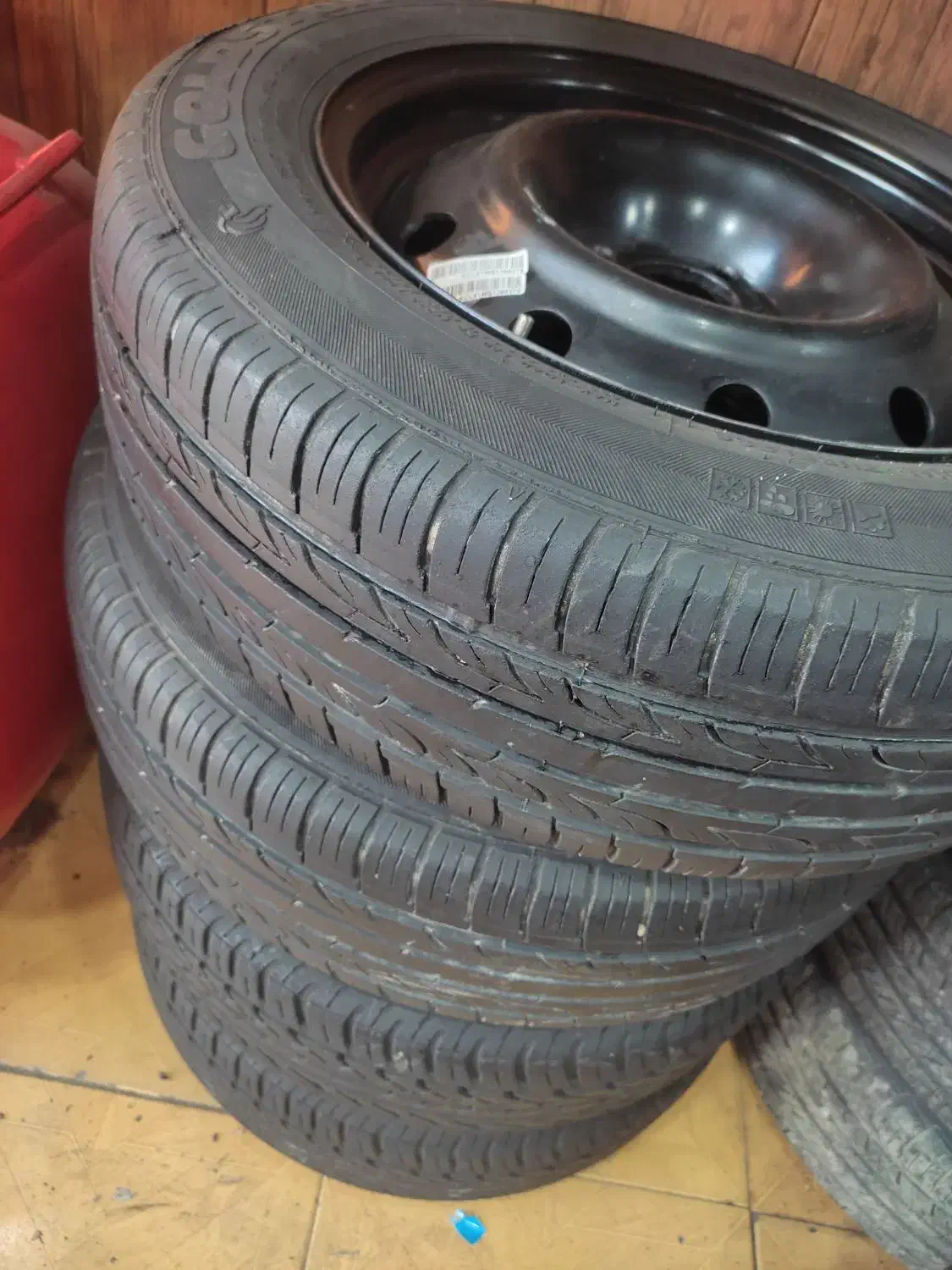 رینگ و لاستیک|قطعات یدکی و لوازم جانبی|اهواز, کوی آغاجاری|دیوار