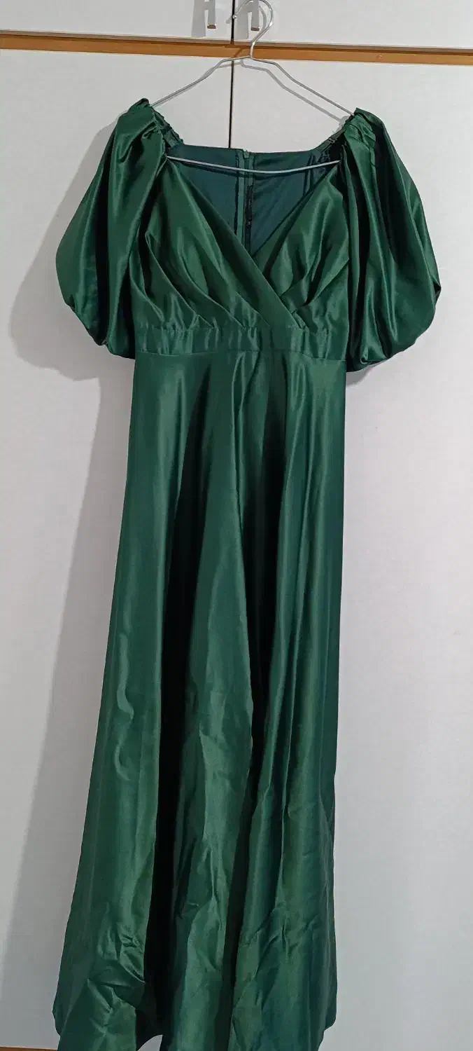 لباس مجلسی|لباس|گرگان, |دیوار