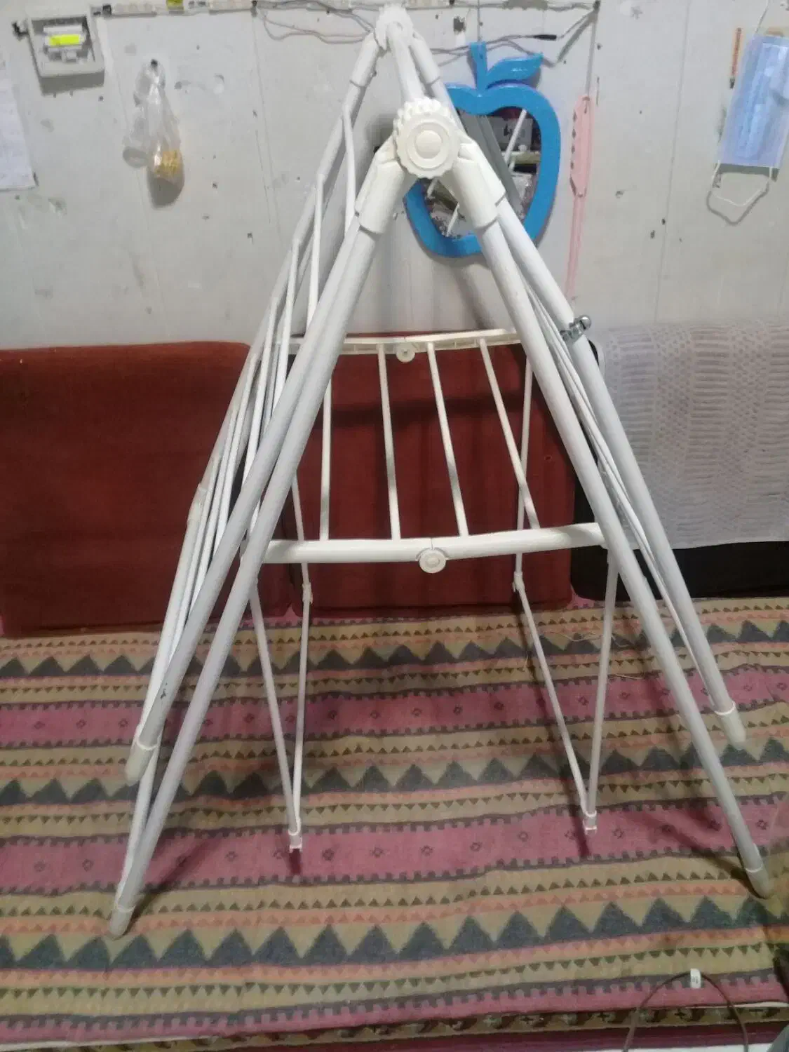 بند رخت فلزی|بندرخت و رختآویز|رشت, جانبازان|دیوار