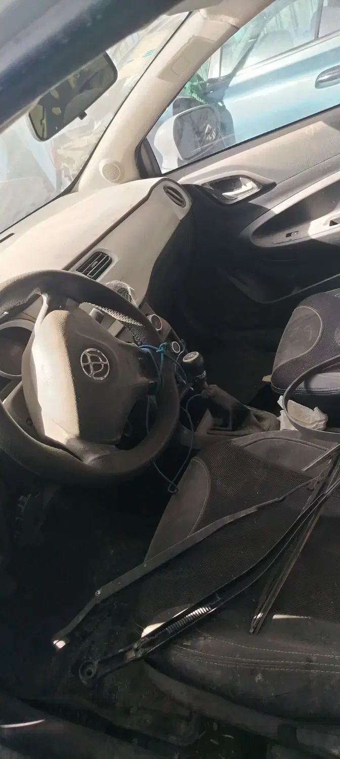 برلیانس تصادفی مدل 96|خودرو سواری و وانت|اصفهان, امیرعرب|دیوار