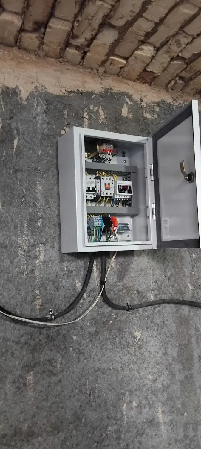 برقکش.برقکار.برقکاری.برق.برقکار صنعتی|خدمات پیشه و مهارت|سلفچگان, |دیوار