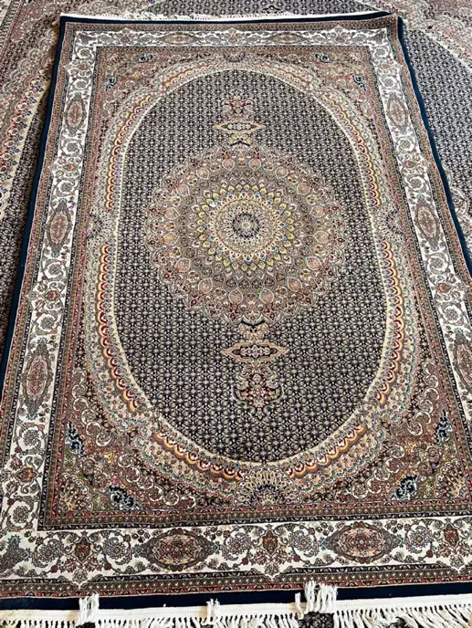 دوتا فرش چهار متری|فرش|شیراز, لاله|دیوار