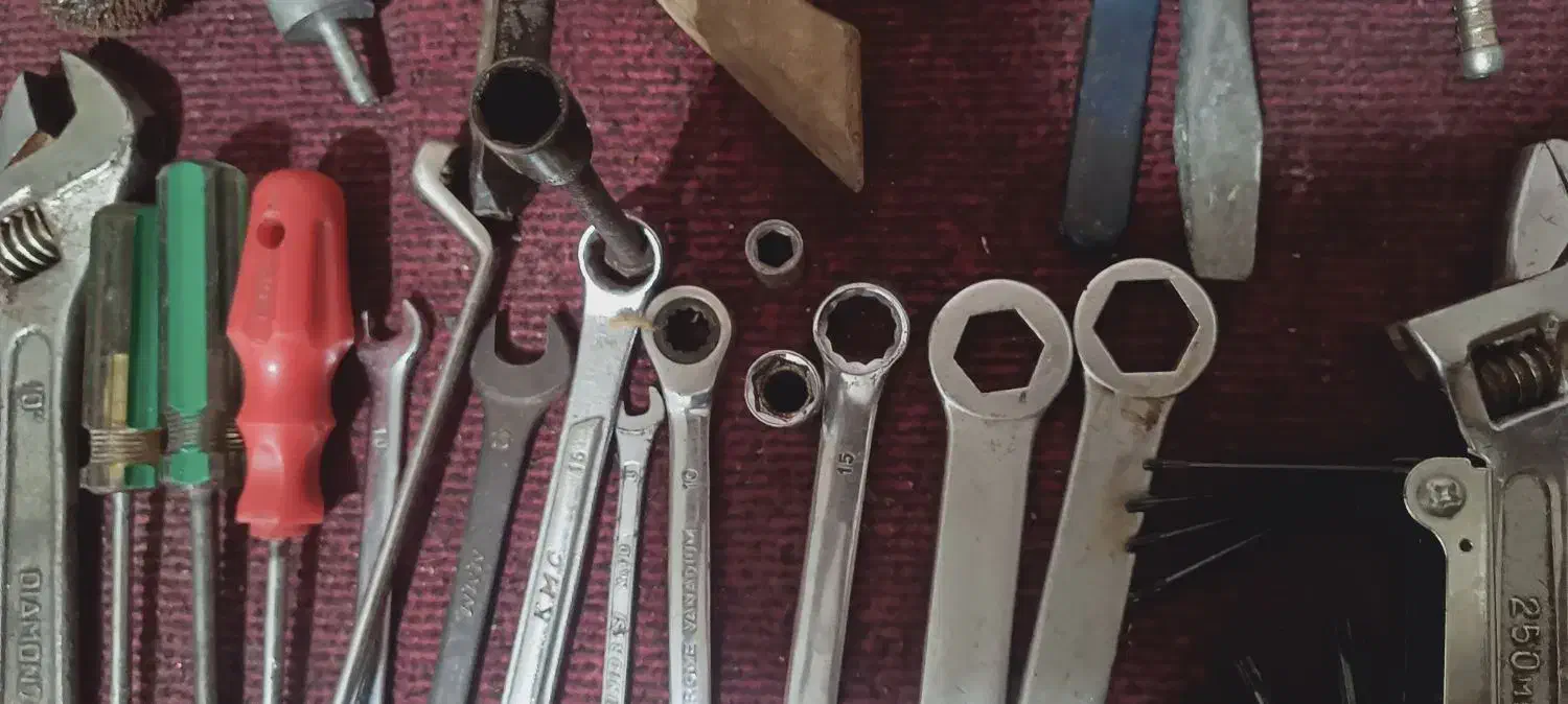 ۲ آچار فرانسه همه این آچار ها باهم  فروخته میشود|ابزارآلات|شیراز, شهرک سعدی|دیوار