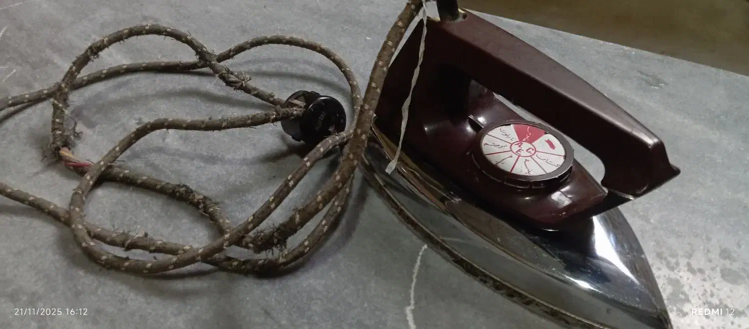 اتو قدیمی|اتو و لوازم اتو|کازرون, |دیوار