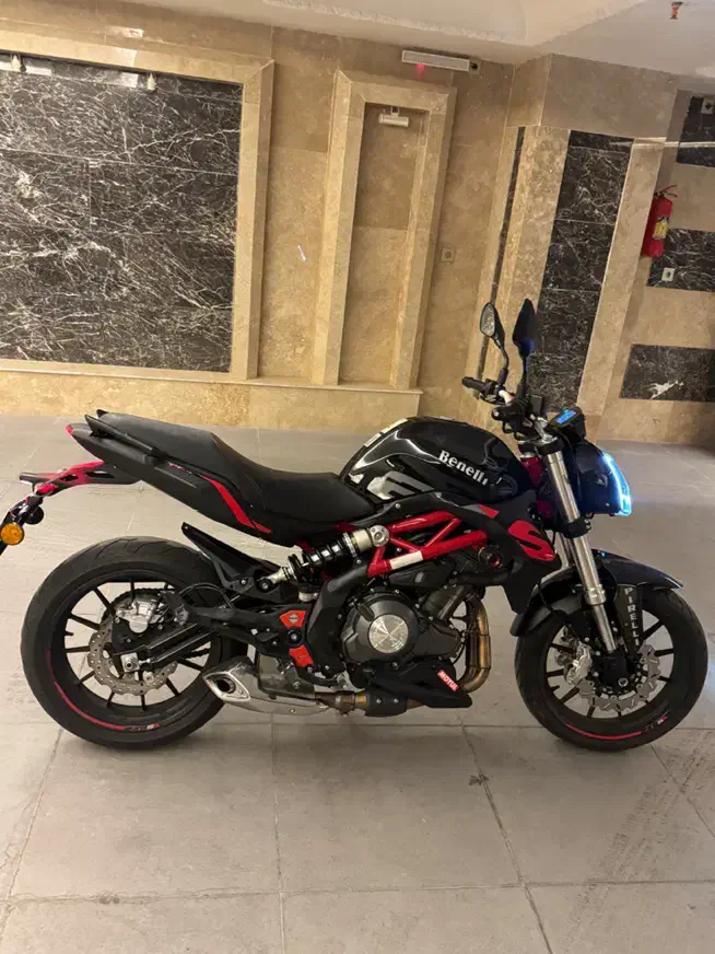 بنلی ۳۰۰ مدل ۱۴۰۱|موتورسیکلت|تبریز, |دیوار
