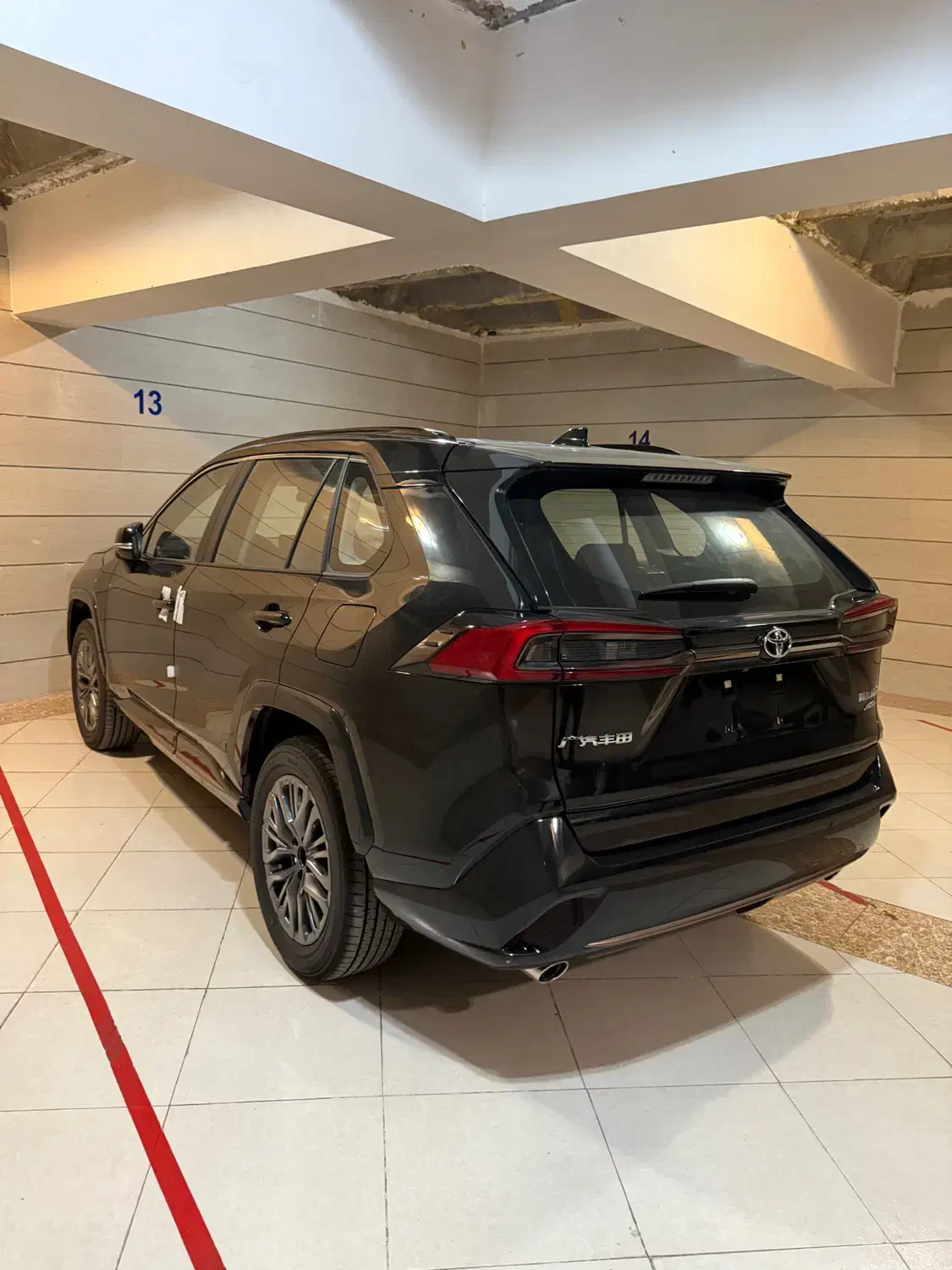 تویوتا وایلندر لاکچری پلاس|خودرو سواری و وانت|کرمانشاه, |دیوار