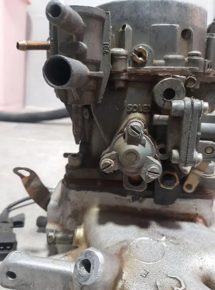 لواژم پژو۲۰۰۰ کاربراتور و دلکو و...|قطعات یدکی و لوازم جانبی|کرج, اصفهانیها|دیوار