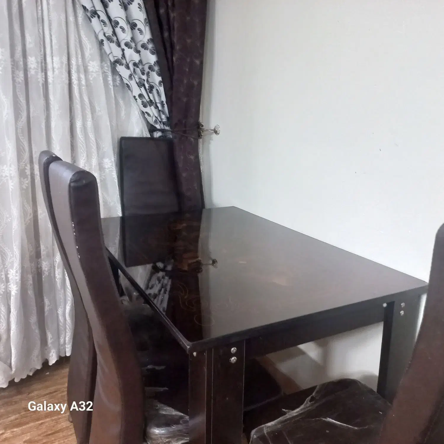 میز ناهار خوری ۴ نفره|میز و صندلی غذاخوری|کازرون, |دیوار