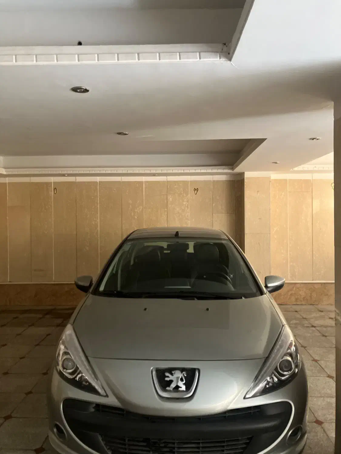 پژو ۲۰۷ اتوماتیک، ۵۰۰۰ کیلومتر|خودرو سواری و وانت|تهران, سهروردی|دیوار