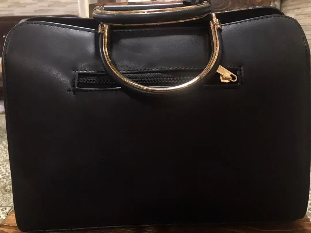 فروش کیف وگاز به قیمت باور نکردنی|کیف، کفش، کمربند|بهبهان, |دیوار