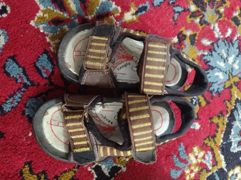 کفش|کفش و لباس بچه|قم, علی آباد سعدگان|دیوار