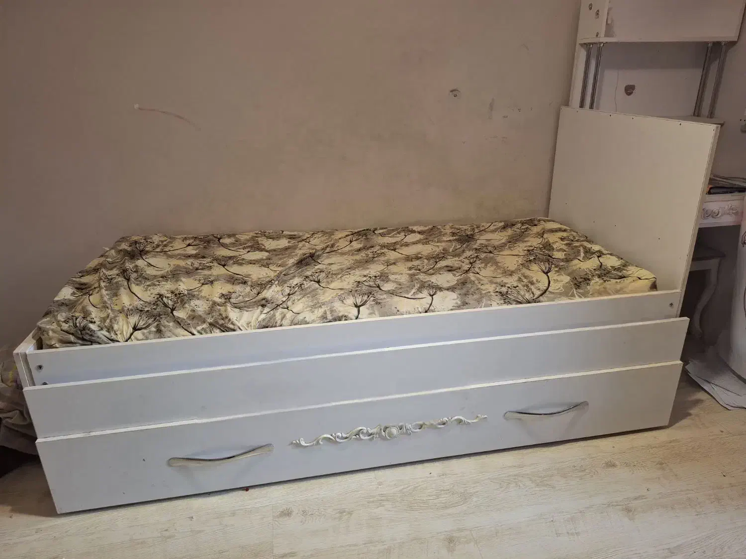 ست تخت نوجوان مهمان میزبان کشویی و میز تحریر|تخت و سرویس خواب|تهران, ارم|دیوار