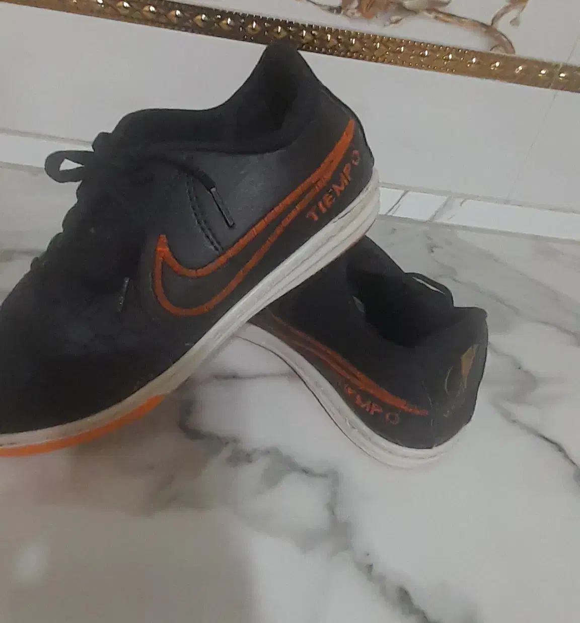 کفش ورزشی|کیف، کفش، کمربند|مرند, |دیوار