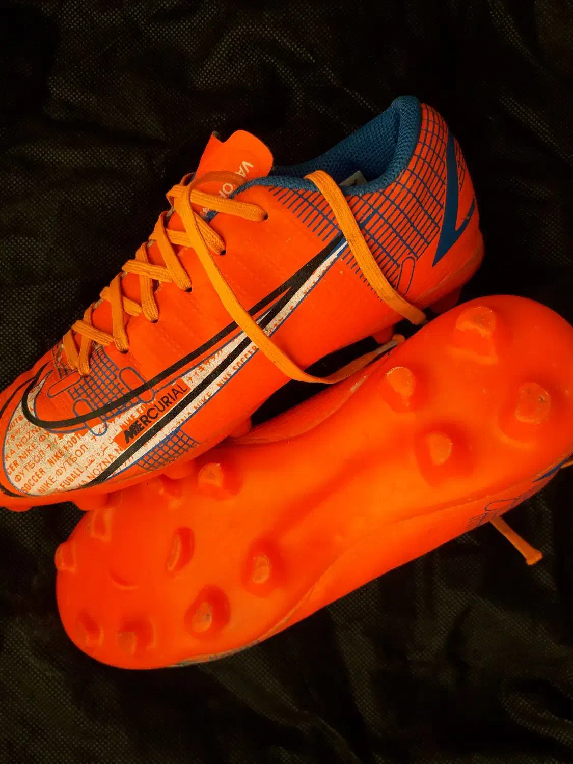 کفش فوتبال چمنی|تجهیزات ورزشی|گنبد کاووس, |دیوار