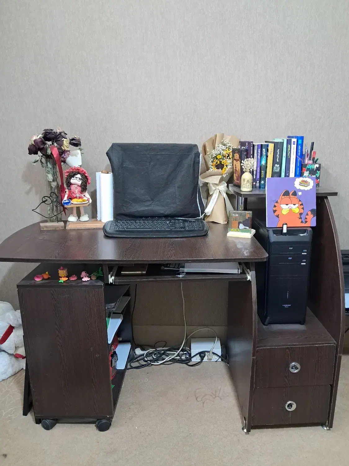 تخت و کمد|تخت و سرویس خواب|بیرجند, |دیوار