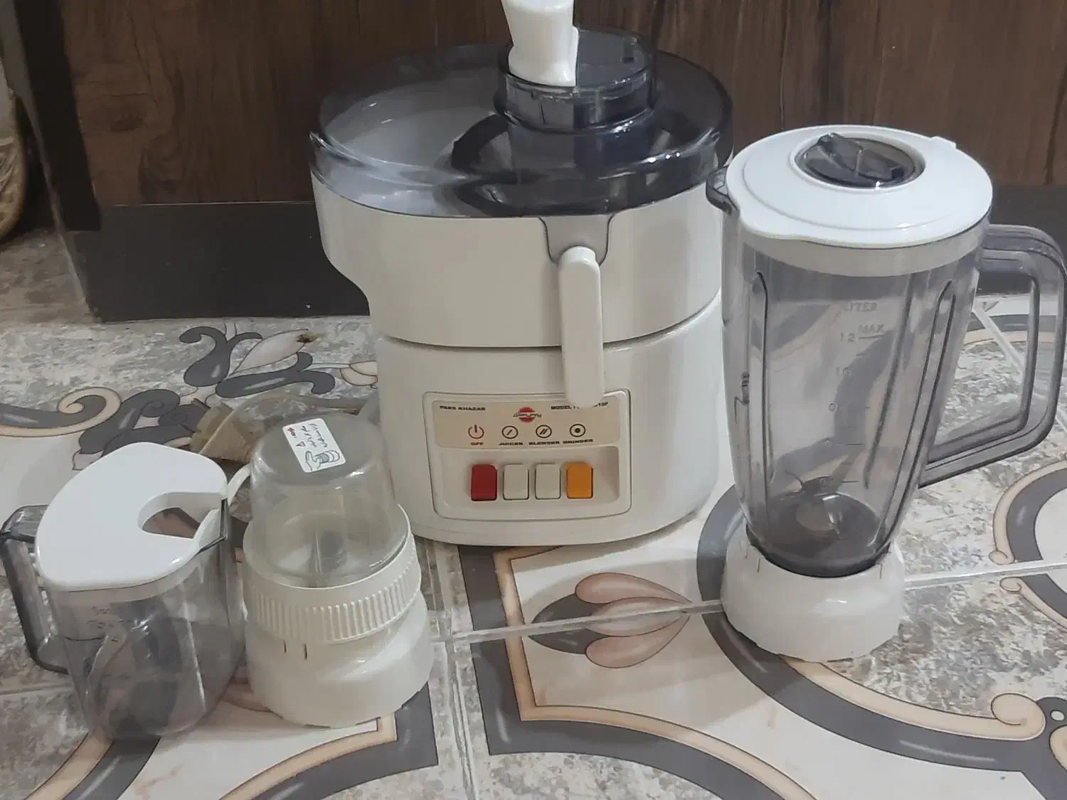 آبمیوه گیری|آبمیوهگیر و آبمرکباتگیر|اصفهان, جلالیه|دیوار