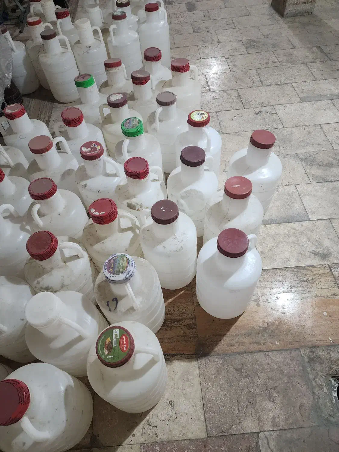 دبه خیارشور|ظروف نگهدارنده، پلاستیکی، یک‌بارمصرف|تهران, تهرانپارس شرقی|دیوار