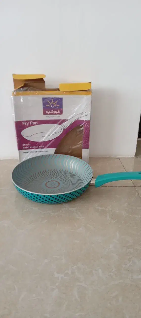 تابه تک دسته|ظروف پختوپز|خوی, |دیوار