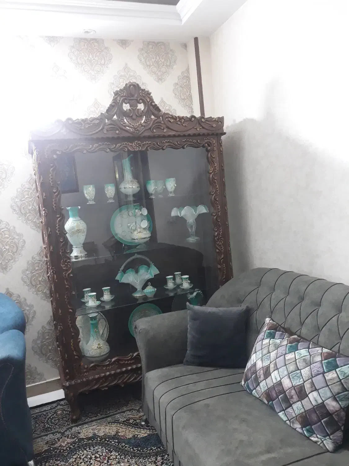 بوفه ظرف چوب گردو|بوفه، ویترین، کنسول|گلبهار, شهر جدید گلبهار|دیوار