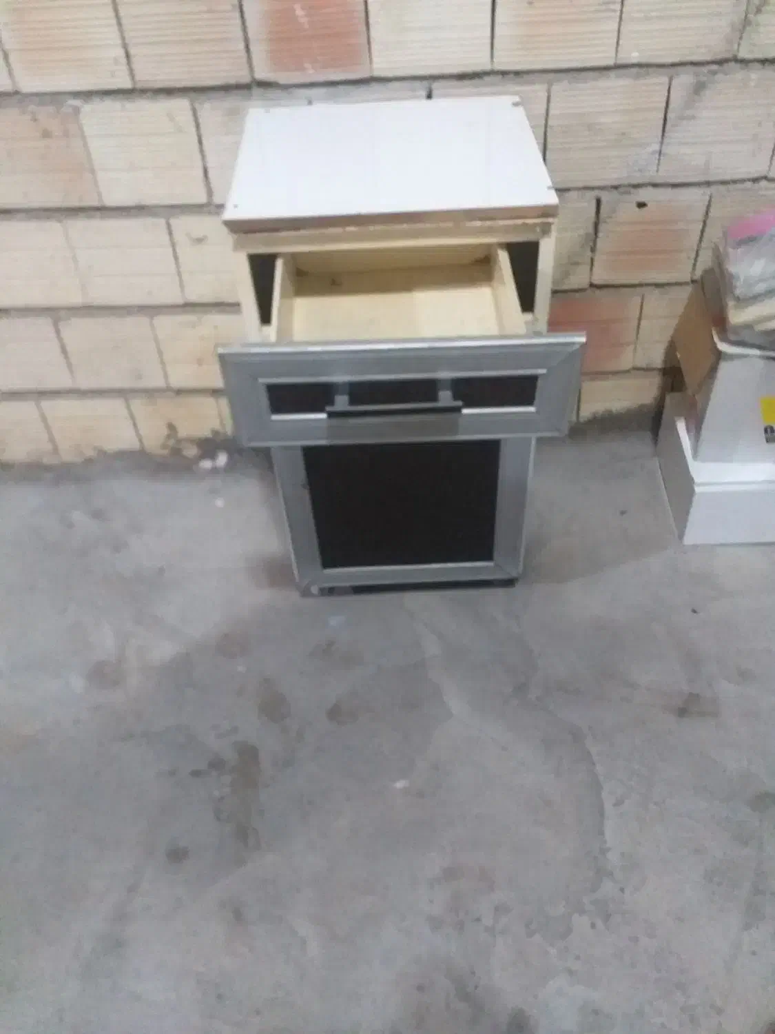 کمددراور|جاکفشی، کمد، دراور|تبریز, |دیوار