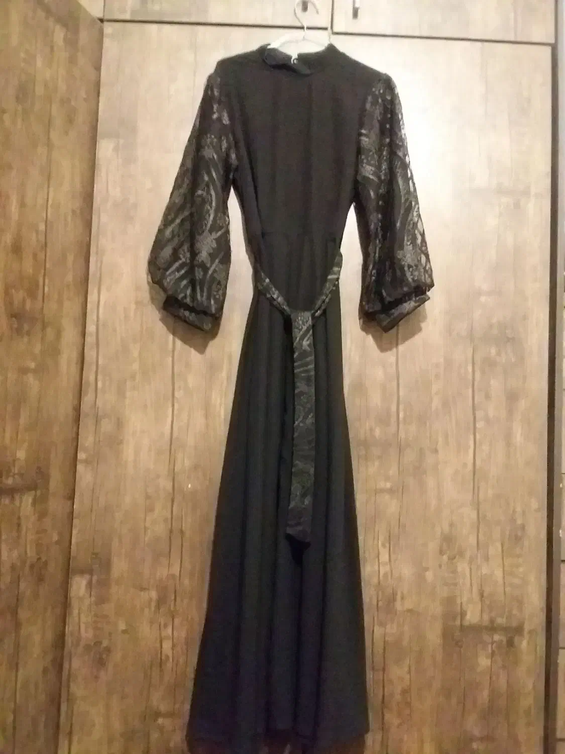 مانتو  بلند|لباس|مشهد, پنجتن|دیوار